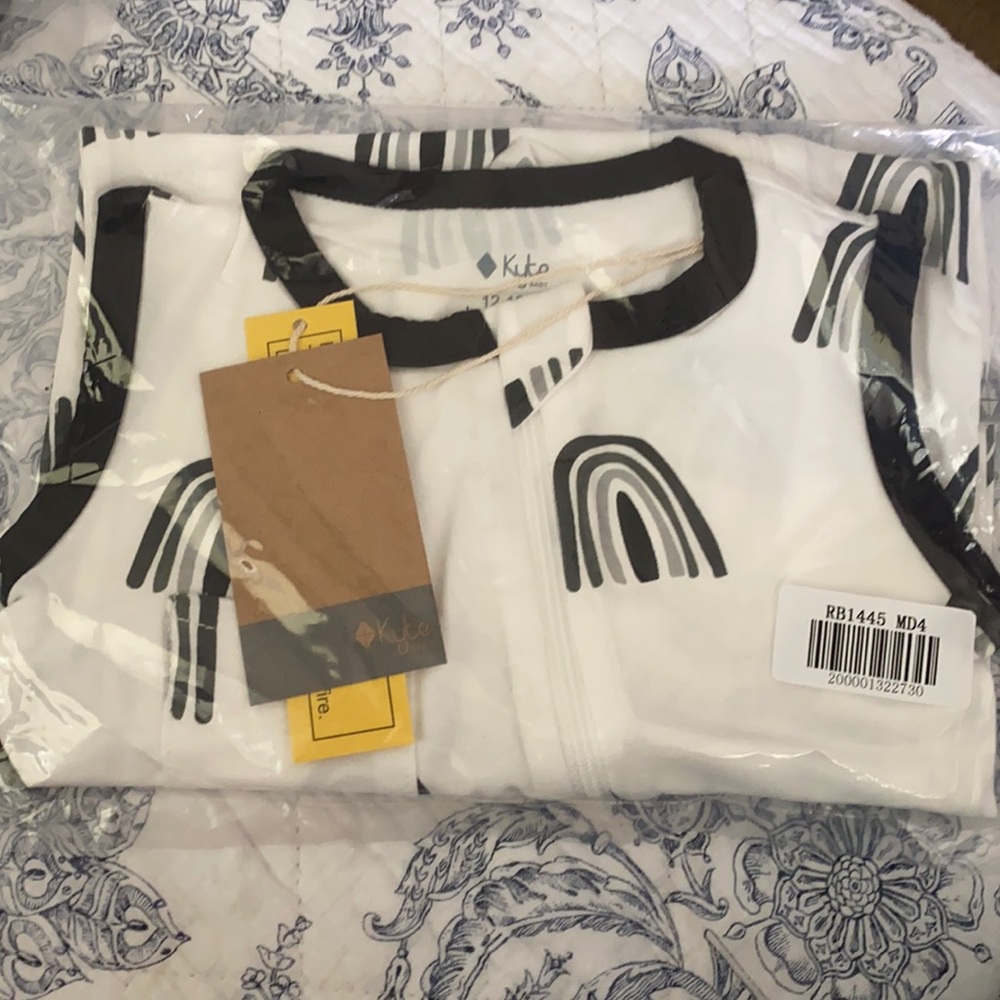 Kyte Sleeveless Black & White Rainbow Romper